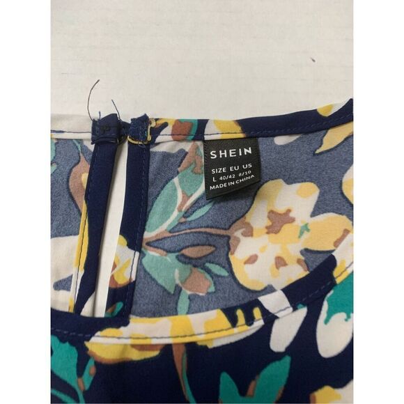 Floral Patterned Blouse - Picture 4 of 7